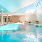 Modern With Private Garden Appartement *