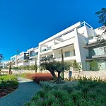 Modern With Private Garden Appartement Estepona