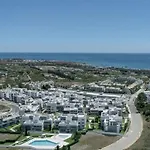 Modern With Private Garden Appartement *