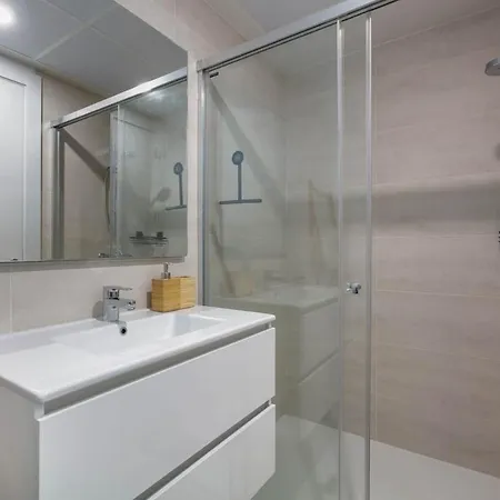 Modern With Private Garden Apartamento *