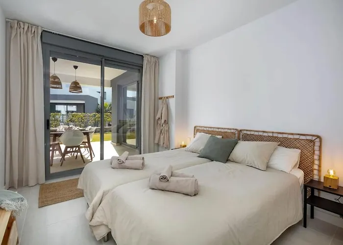 Modern With Private Garden *