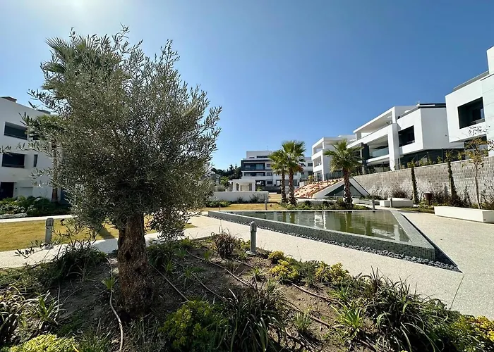 Apartment Modern With Private Garden *